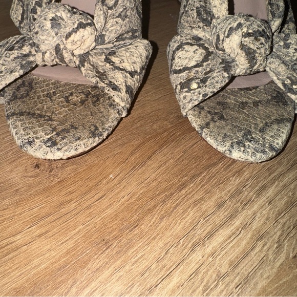 Loeffler Randall Snakeskin Mules Size 8.5 Gold - Picture 6 of 8